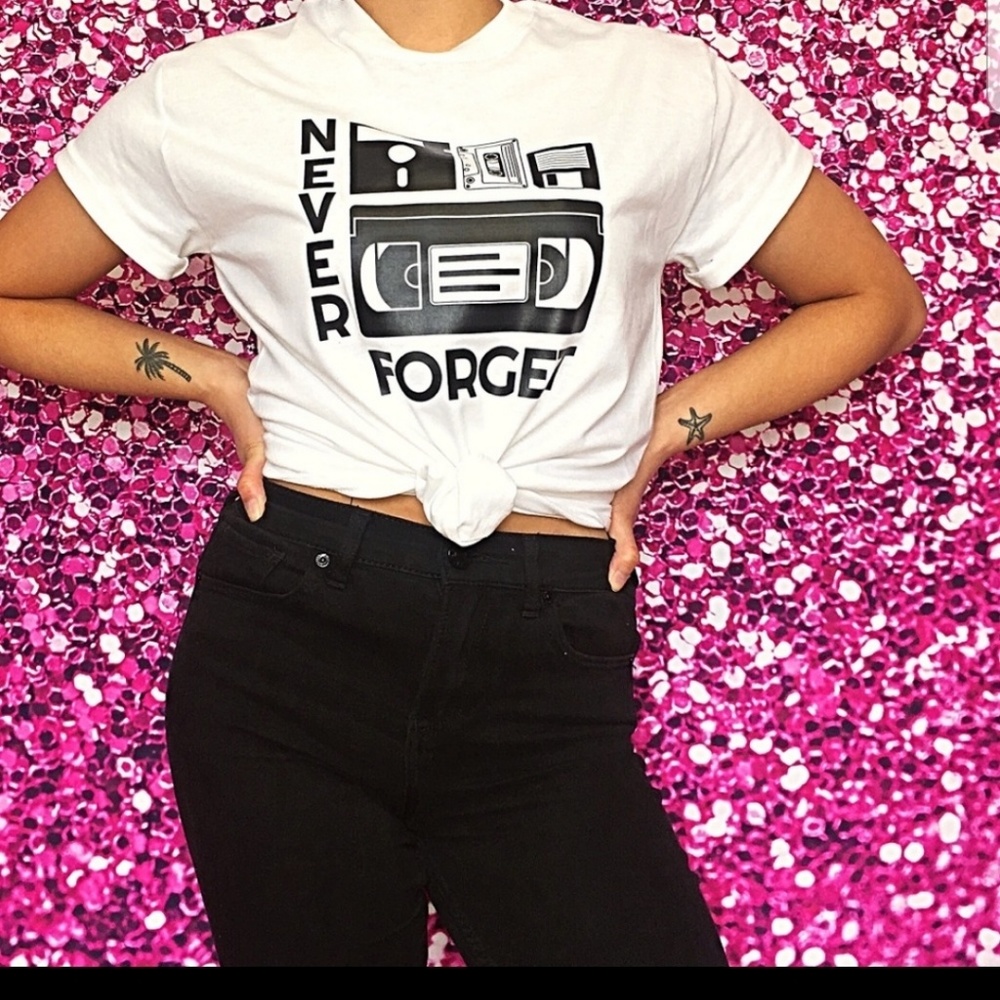 Graphic Unisex Y2K “NEVER FORGET “Throw back T-shirt Size Medium